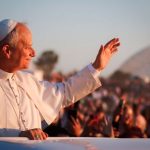 El papa León XIV pidió priorizar la paz tras la cumbre de las negociaciones internacionales