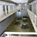 Quedó en prisión el penitenciario que estaba libre por favoreces el asesinato de un broker en la cárcel de Piñero