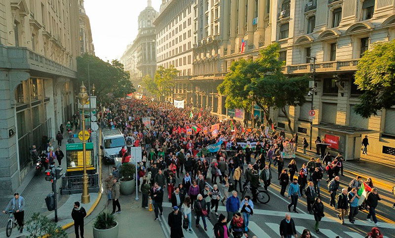 Masivas movilizaciones en Argentina y España en solidaridad con Palestina