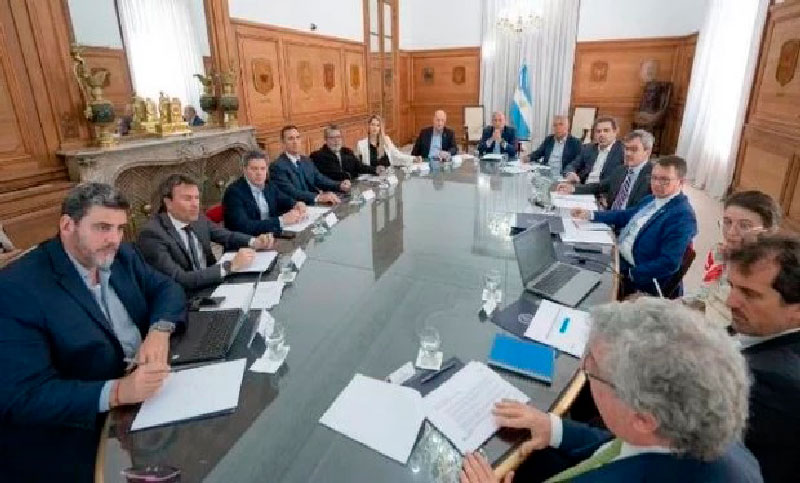 El Gobierno nacional reunió al Consejo de Mayo apuntando a la reforma fiscal y laboral