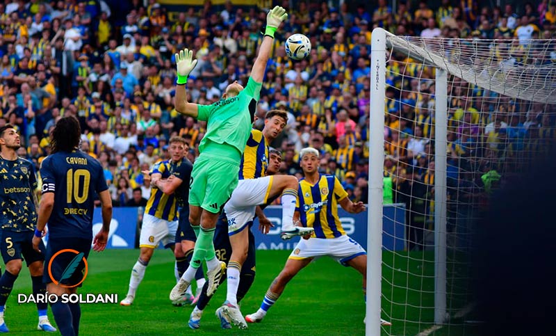 Central fue de mayor a menor, no le alcanzó con la genialidad de Di María y empató con Boca