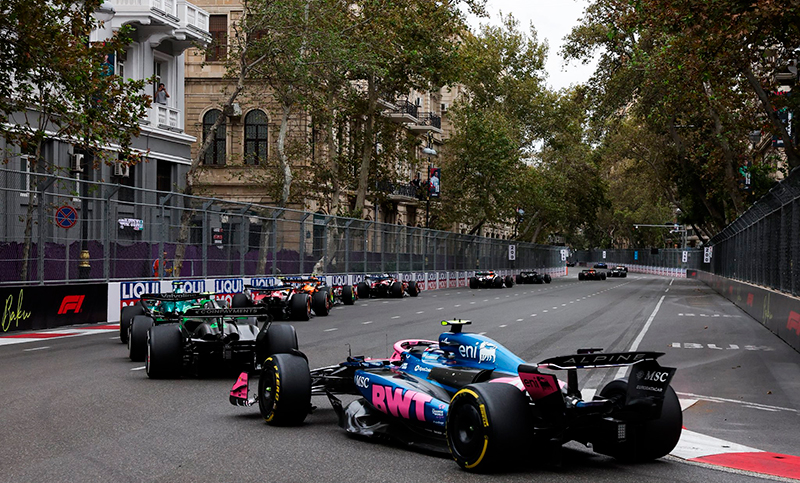 Gran Premio de Azerbaiyán: Colapinto tuvo buen ritmo, pero Albon lo chocó y finalizó 19º