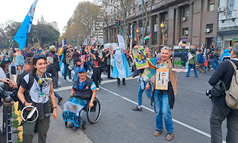 Jubilados, universitarios y trabajadores del Garrahan se movilizan contra los vetos de Milei
