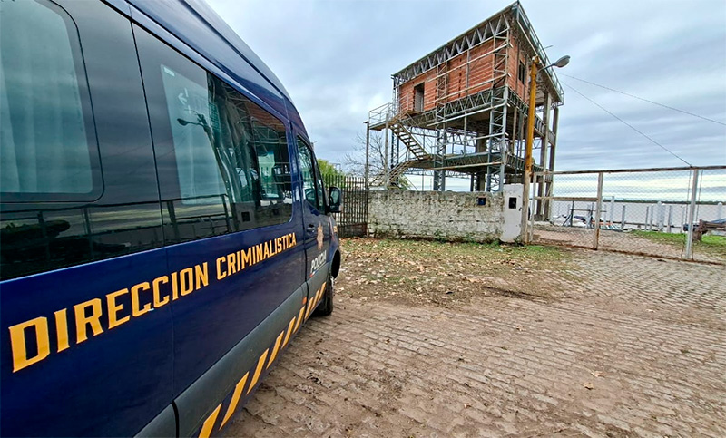 ¿Qué reveló la autopsia del cuerpo encontrado en el río este martes?