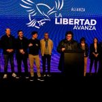 Milei y Caputo debieron salir a ratificar el rumbo: “Nada va a cambiar en lo económico. Ni en lo fiscal, ni en lo monetario, ni en lo cambiario”