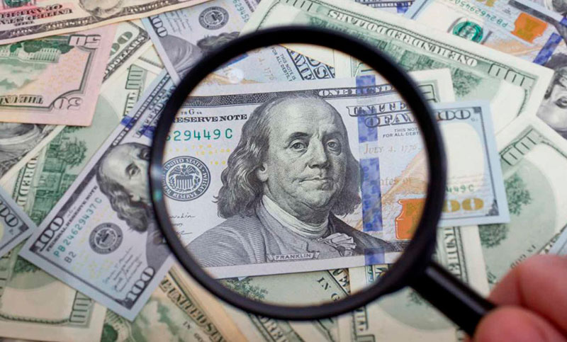 Economía logró tapar más del 90% los vencimientos, mientras que el dólar subió $10 pesos