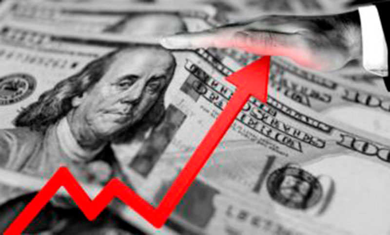 Alerta cambiaria: el dólar oficial tocó los $1.500 y el mayorista volvió a ubicarse en el límite de la banda