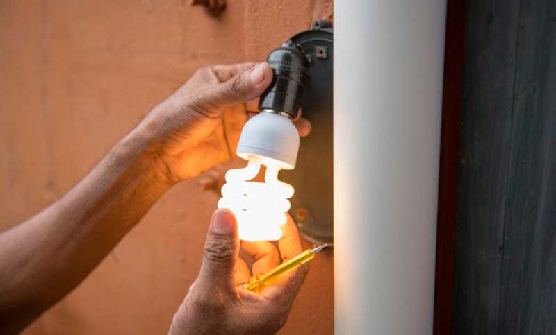 El Gobierno nacional oficializó aumentos en las boletas de luz y gas para septiembre: subas de entre 2 y 3%