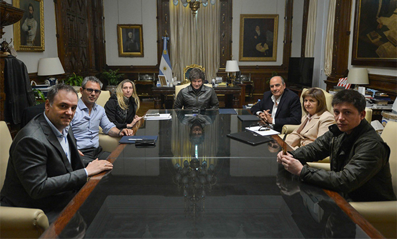 Todo sigue igual: el Gobierno estrenó la “Nueva Mesa Política”, con los mismos de siempre