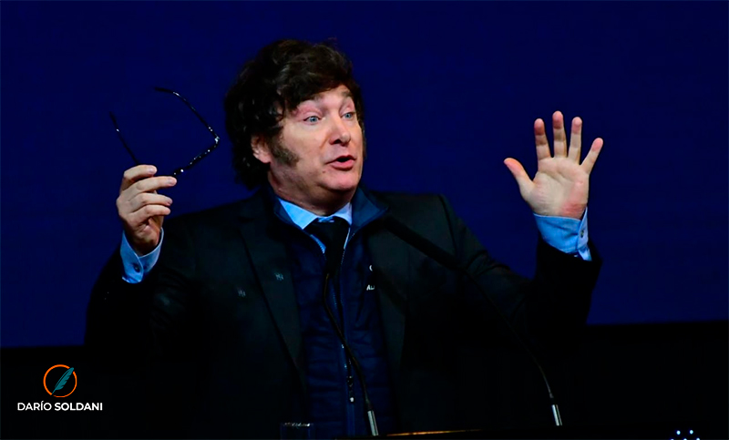 Denuncia penal a Milei y su equipo por “daño al fisco de entre 1.000 y 1.500 millones de dólares”