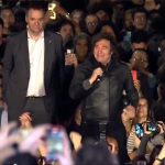 Milei comenzó en Córdoba la campaña rumbo a octubre y apuntó contra Rial