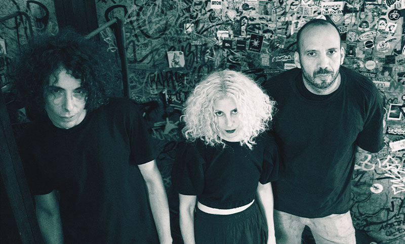 Noche de Rock Oscuro con Mujercitas Terror que presentará «Nubes de Alcohol»