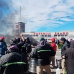 Crece la tensión en Vassalli: la empresa intenta despedir a 4 delegados y los obreros cortan la ruta 33