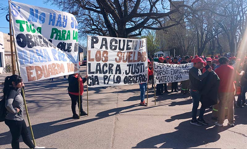 Obreros de Vassalli marcharon en Firmat con la conducción de la UOM nacional a la cabeza