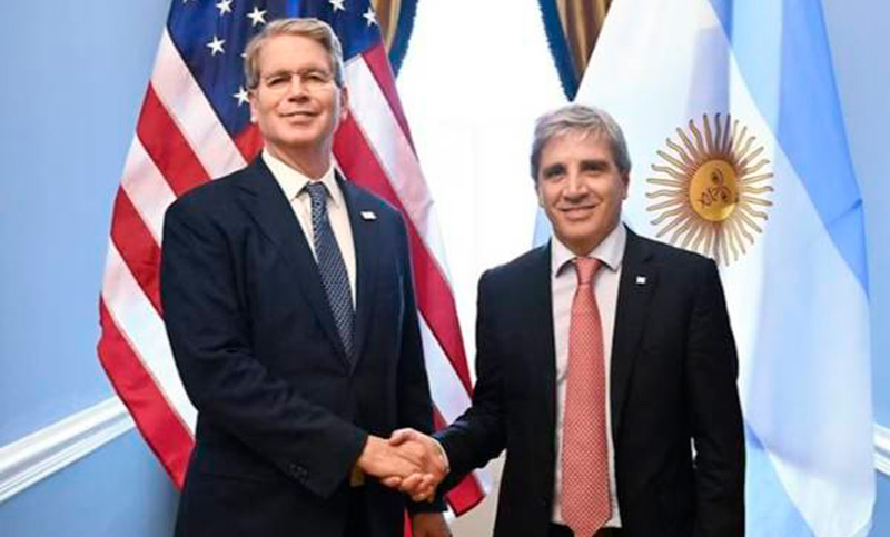 Según The Wall Street Journal, Bessent y Caputo negocian mayor influencia norteamericana en el uranio argentino
