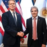 China cruzó a Bessent y Estados Unidos: “Deben entender que América Latina no es el patio trasero de nadie”