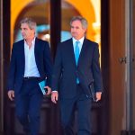 Más que apretados: Caputo apenas pudo renovar el 45% de los vencimientos de este miércoles