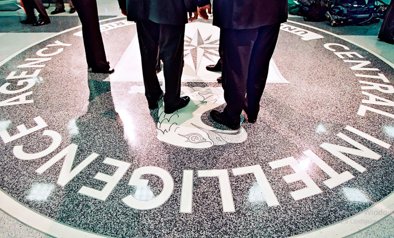 Trump afirma que autorizó a la CIA a llevar a cabo operaciones encubiertas en Venezuela y considera hacer algunas por tierra