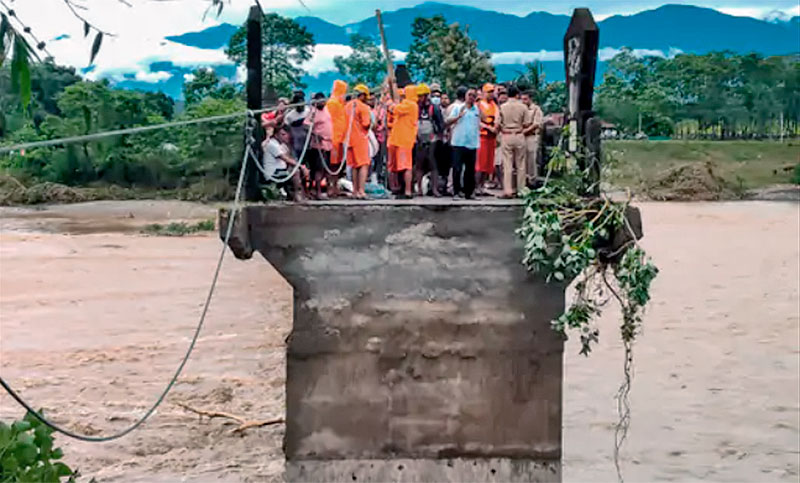 Al menos 24 muertos por deslizamientos de tierra tras lluvias torrenciales en Bengala Occidental, India