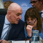 Denuncian que Bullrich también tiene vínculos con Fred Machado