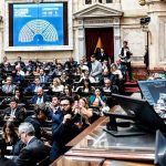 Diputados aprobó un proyecto de ley que regula los DNU, pero por un artículo deberá volver al Senado