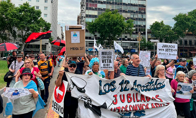 En otra normalización de lo inhumano, fuerzas de seguridad reprimieron salvajemente a los jubilados en el Congreso