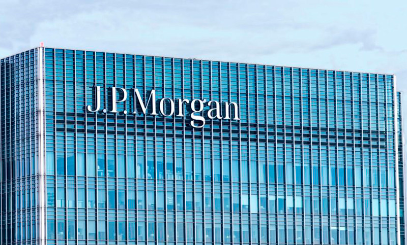 Rectificación: JP Morgan modificó sus proyecciones con el Riesgo País y el dólar tras el resultado electoral