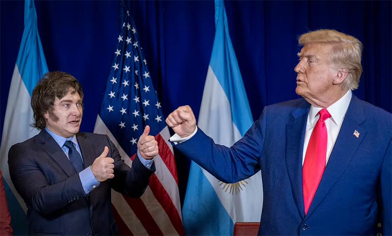 Por el Movistar Arena de Milei, en Estados Unidos le cuestionan a Trump su ayuda financiera a Argentina
