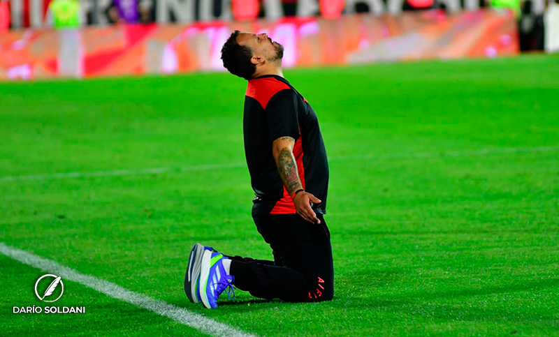 Ignacio Astore echó a Cristian Fabbiani como DT de Newell’s tras la derrota con Argentinos Juniors