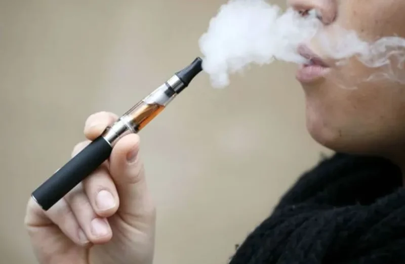 Diputados dio media sanción al proyecto que regula el uso del vapeo en Santa Fe
