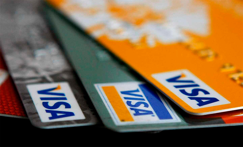 El calvario de pagar la tarjeta de crédito: la deuda promedio de las familias supera el millón de pesos 