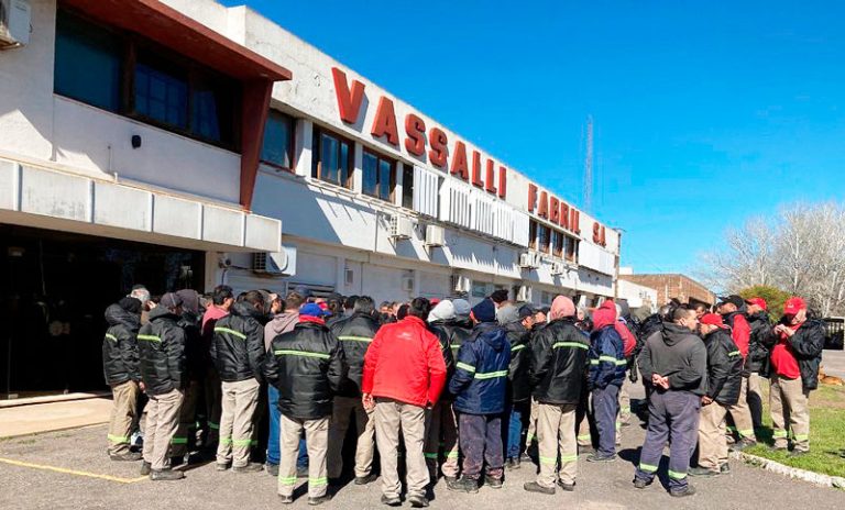 Tras meses de conflicto laboral, hay un principio de acuerdo para que Vassalli vuelva a producir
