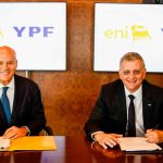 YPF firmó acuerdo con la italiana Eni para exportar gas de Vaca Muerta