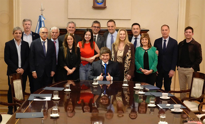 Adorni busca limar rispideces entre ministros y coordinar reuniones periódicas