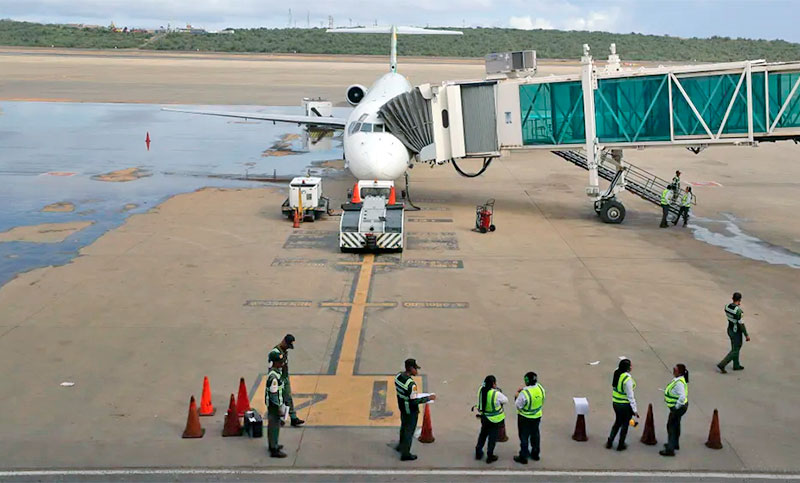 Venezuela le revoca la concesión a seis aerolíneas internacionales por haber suspendido unilateralmente sus operaciones