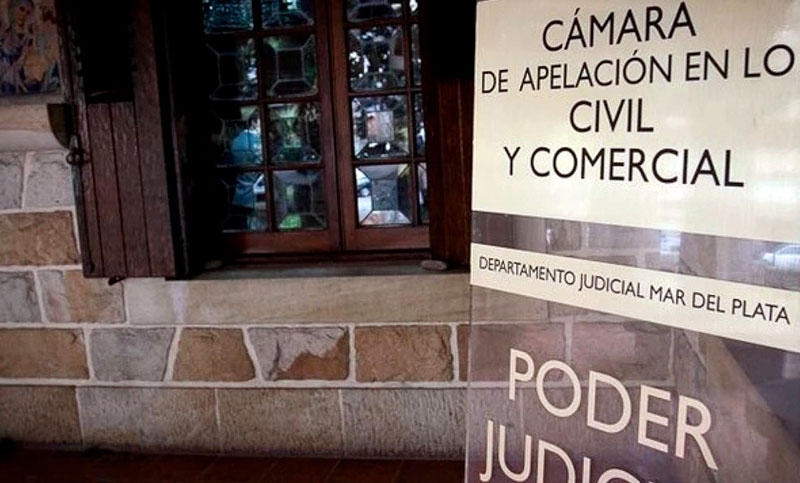Condenan a un futbolista por agredir a una policía y deberá pagar una millonaria indemnización
