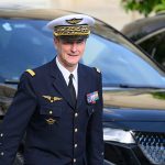 El jefe del ejército francés alertó a su país que debe estar preparado para «perder a sus hijos» ante el avance de Rusia