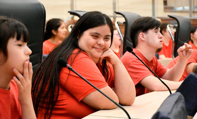 Inclusión: distinguen al Centro Educativo Terapéutico “Un lugar para aprender” por los 40 años