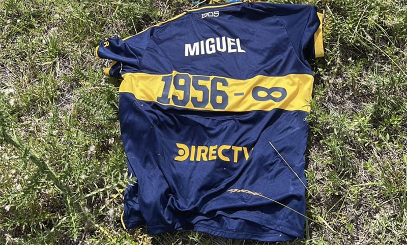 La camiseta de Boca por el homenaje a Miguel Ángel Russo voló hasta un remoto pueblo de otro país