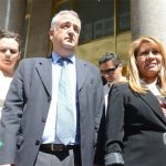 Aseguran que un funcionario de la Oficina Anticorrupción es abogado del “jefe para-estatal” de la Andis