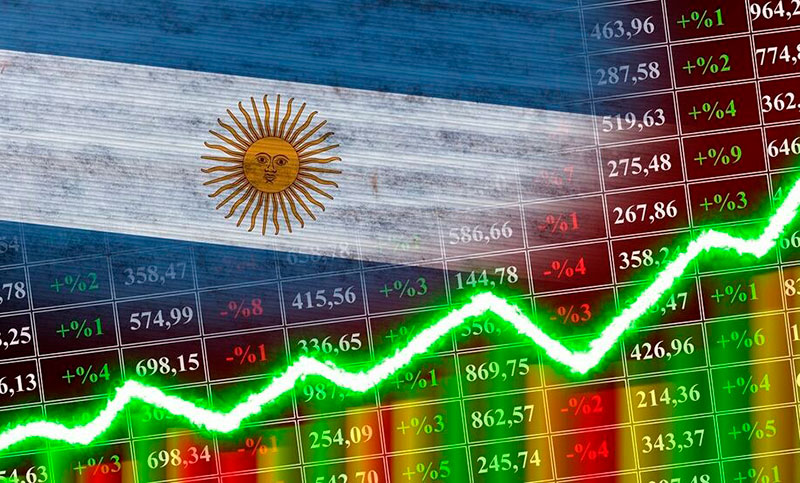 Tras los cambios en el gabinete de Milei, las acciones se disparan y el dólar pega el primer salto