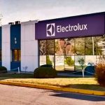 Electrolux extendió las suspensiones rotativas a 400 trabajadores en la planta de Rosario