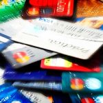 La deuda de los hogares «al rojo vivo»: ¿sabés cual es el interés que te cobran las tarjetas de crédito para financiar o refinanciar?