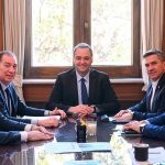 Buscando consensos: el Gobierno recibió en Casa Rosada a Zdero y a Weretilneck
