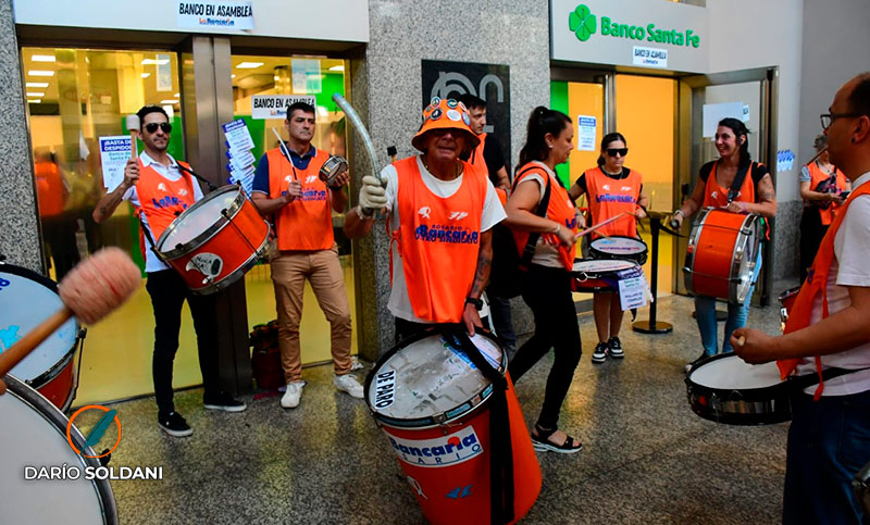 Conflicto en el Nuevo Banco de Santa Fe: dictaron conciliación obligatoria y reincorporaron a los nueve trabajadores despedidos