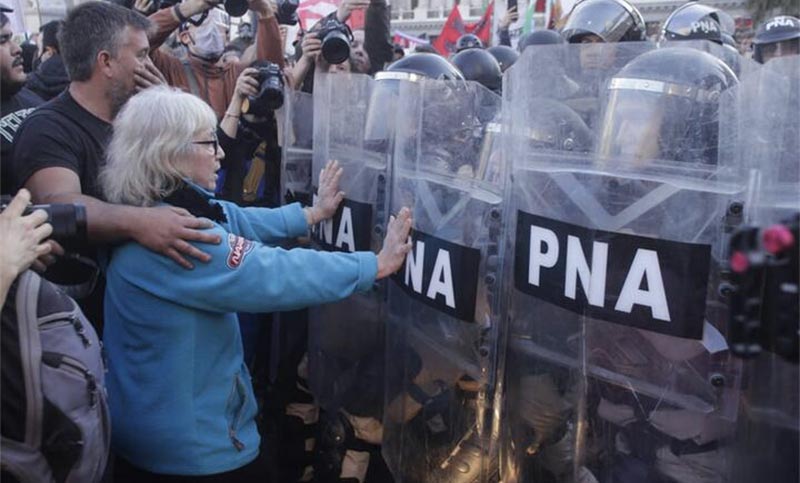 Una buena: la Justicia dejó sin efecto el protocolo anti piquetes, poniéndole un freno a la represión del Gobierno