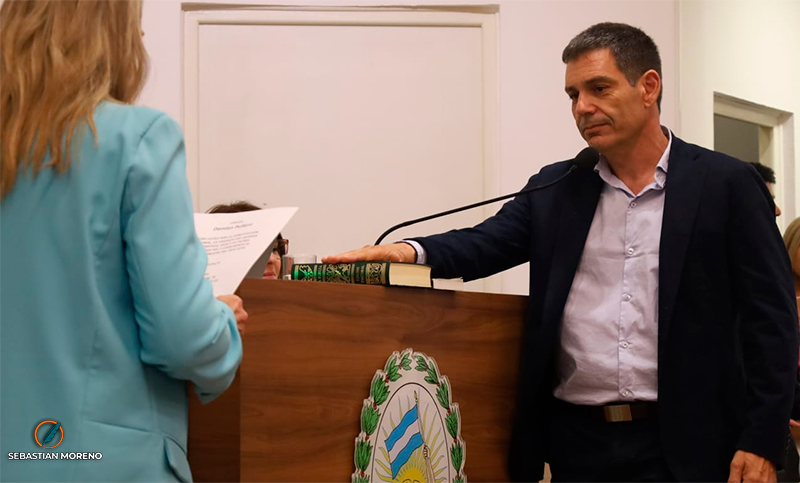 Damián Pullaro también juró como edil de la ciudad