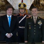 A pesar de los cuestionamientos, Milei le tomó juramento a Carlos Presti como nuevo ministro de Defensa