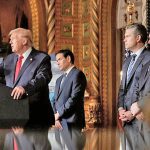 Trump dice que sería «inteligente» que Maduro dimitiera como presidente de Venezuela