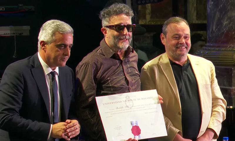 Fito Páez fue distinguido en el ECU con el título de Doctor Honoris Causa por la UNR
